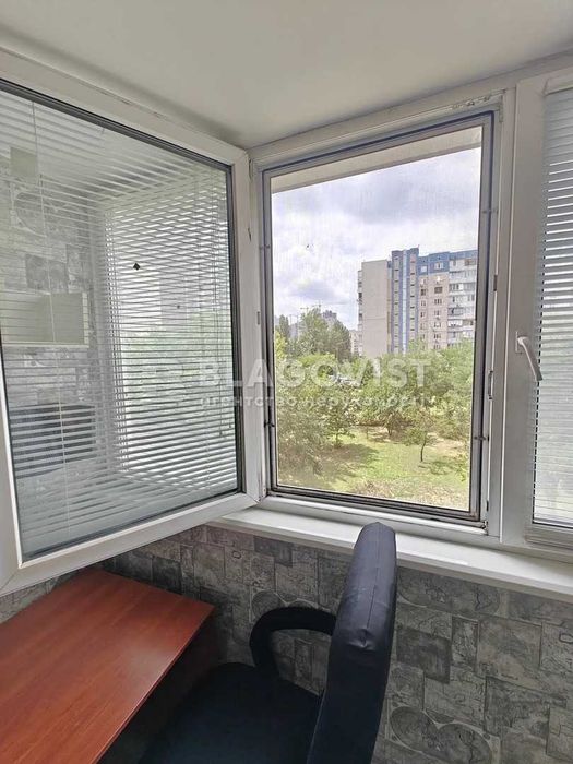 Продаж 2х кімнатної квартири вул. Золбунівська 11а Дарницький район Позняки