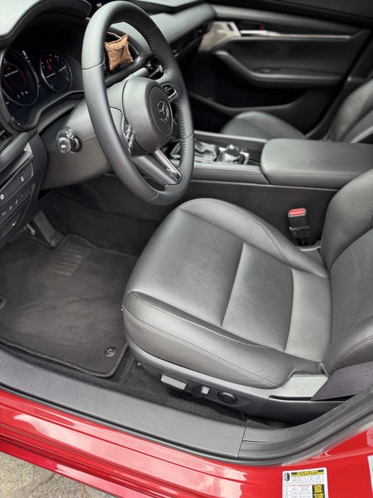 Мазда 3 BP 2020 року