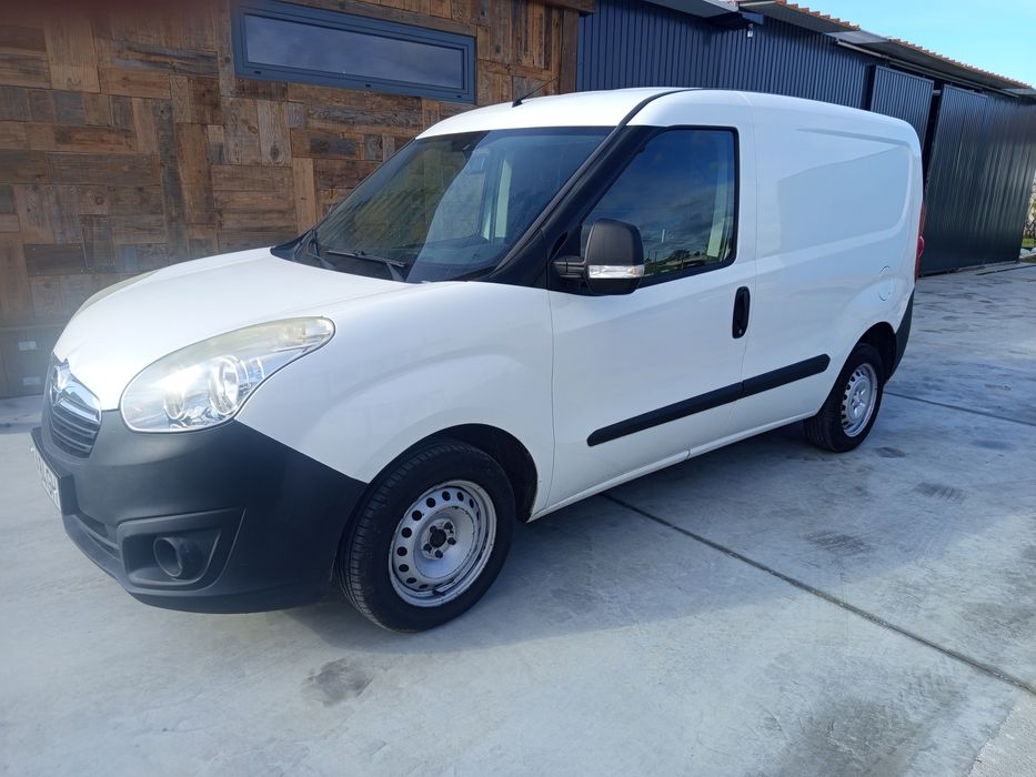Opel Combo 1.3 Eco Flex, apenas 143 000km 1 dono