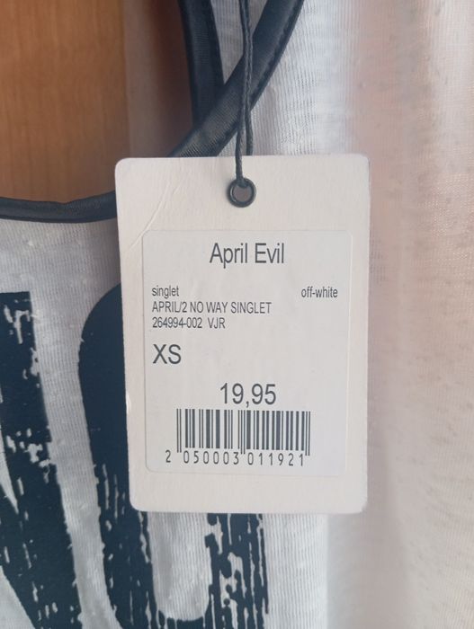 Bokserka damska/koszulka na ramiączkach z napisem, april evil, XS