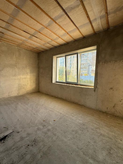 Продаж будинку,котеджу, танхаус