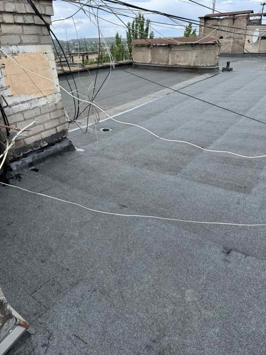 Покрівля даху рубероид . Кровля крыш. Частичные ремонты кровли. Рубиро