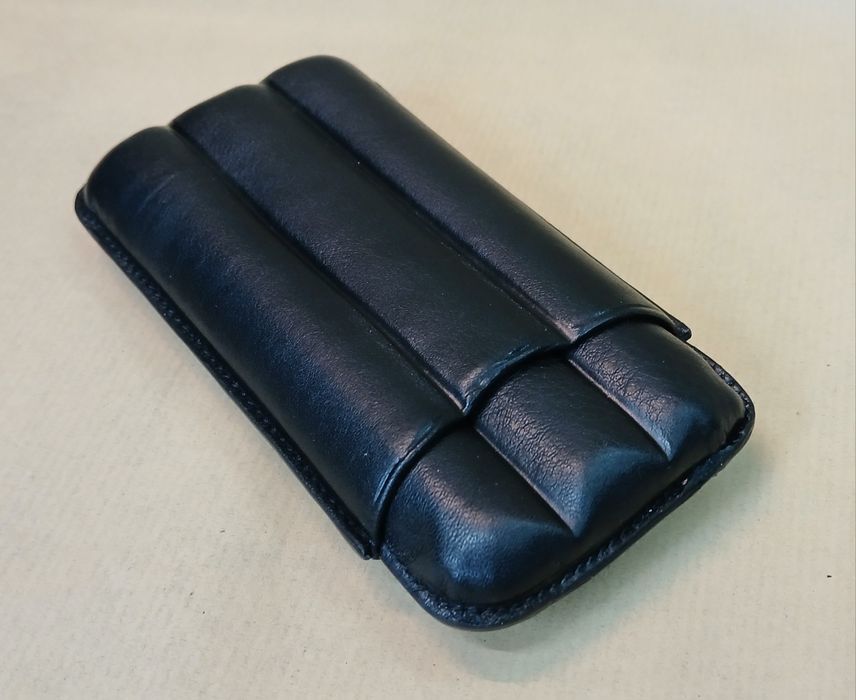 Charuteira - Porta Charutos em Pele