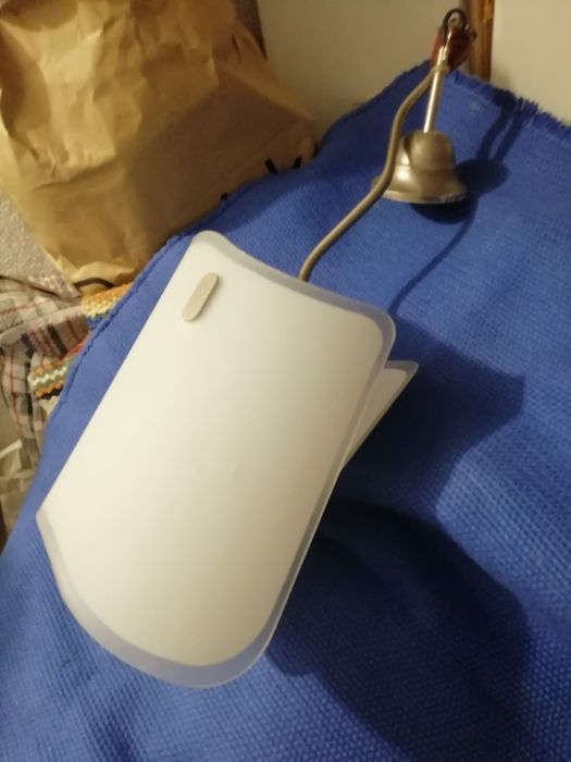 Candeeiro de teto em vidro fosco