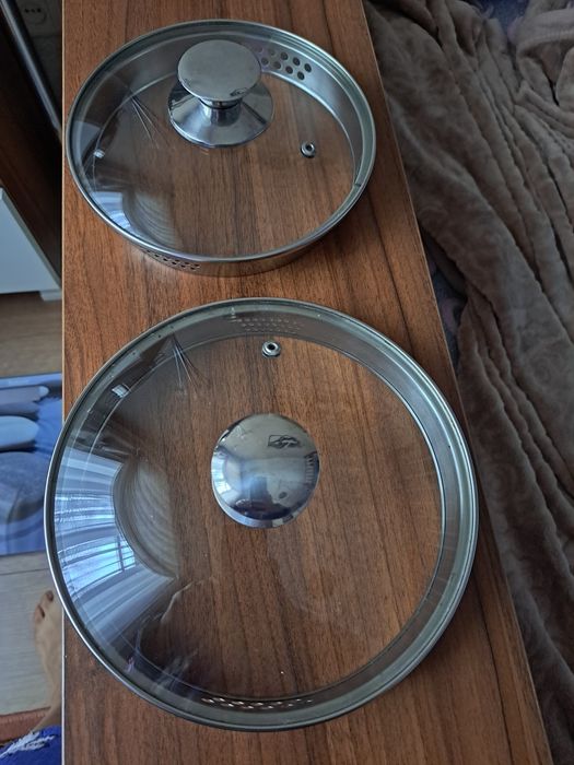 Набор кастрюль нержавейка.