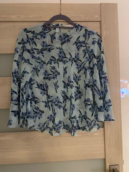 Piękna bluzka w kwiaty / Zara / S