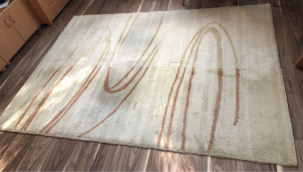 Dywan welniany kremowy