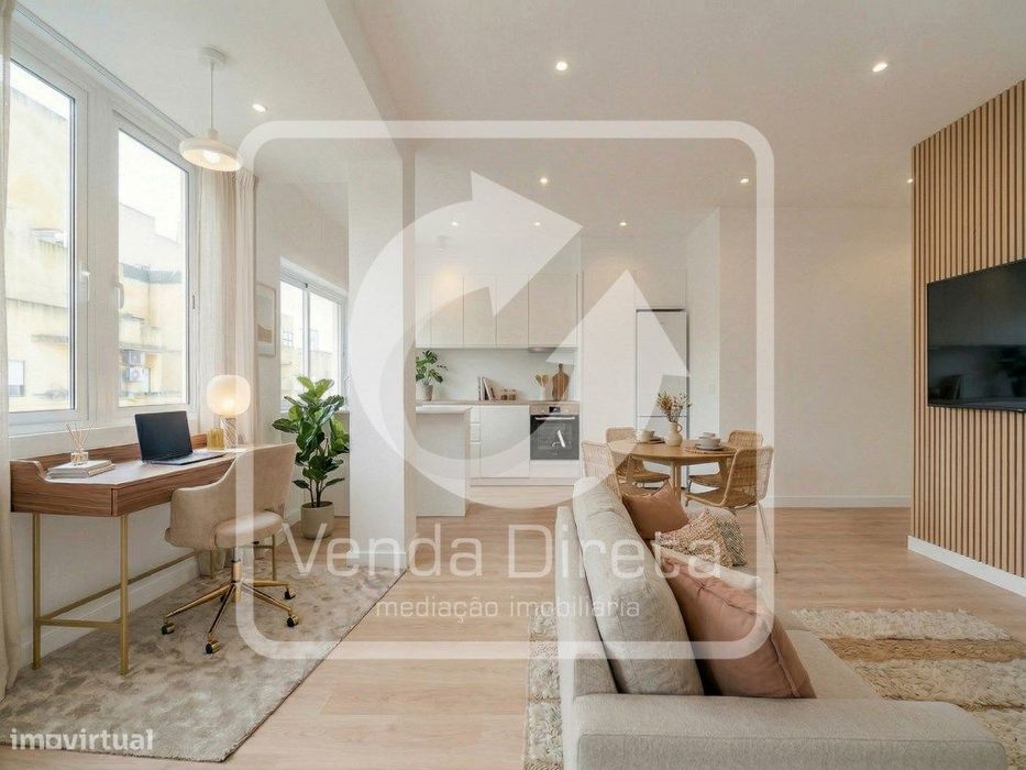 T2 Totalmente Remodelado com 3 Varandas | A 5 min do Cais Fluvial d...