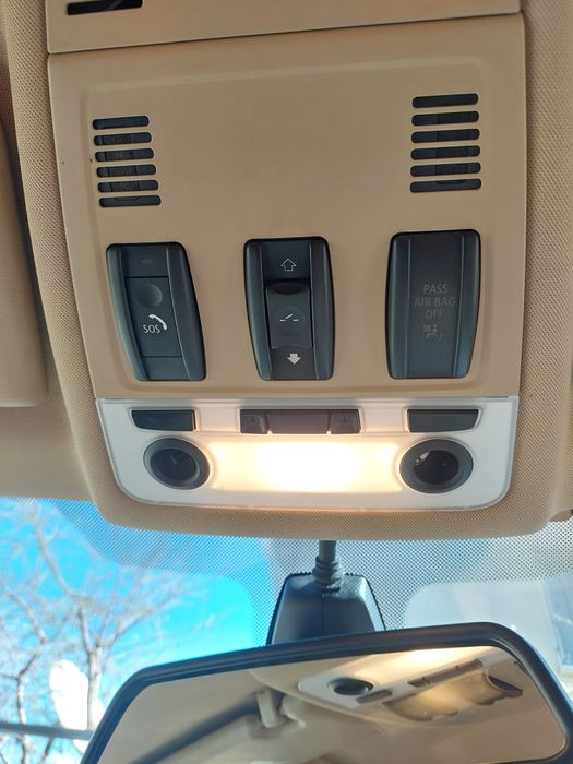 Продам bmw x1 2013