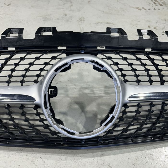 Grelha Original Mercedes CLA C118