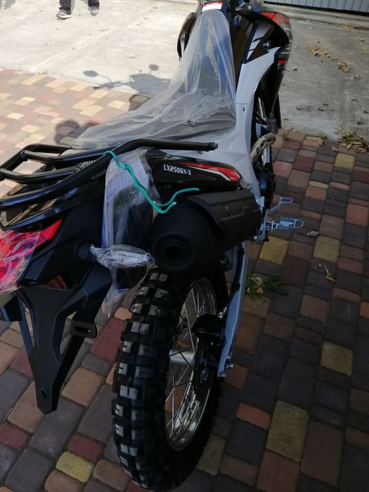 Мотоцикл ендуро крос Lonsin Pruss 200 см3