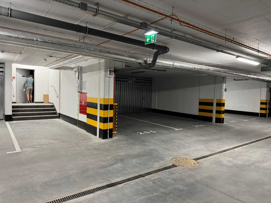 Pojedyncze miejsce postojowe + piwnica KRASZEWSKIEGO 45B Nowe Bojary