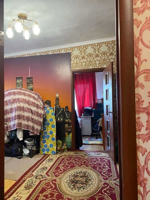Продається 2-кімнатна квартира на Окружній