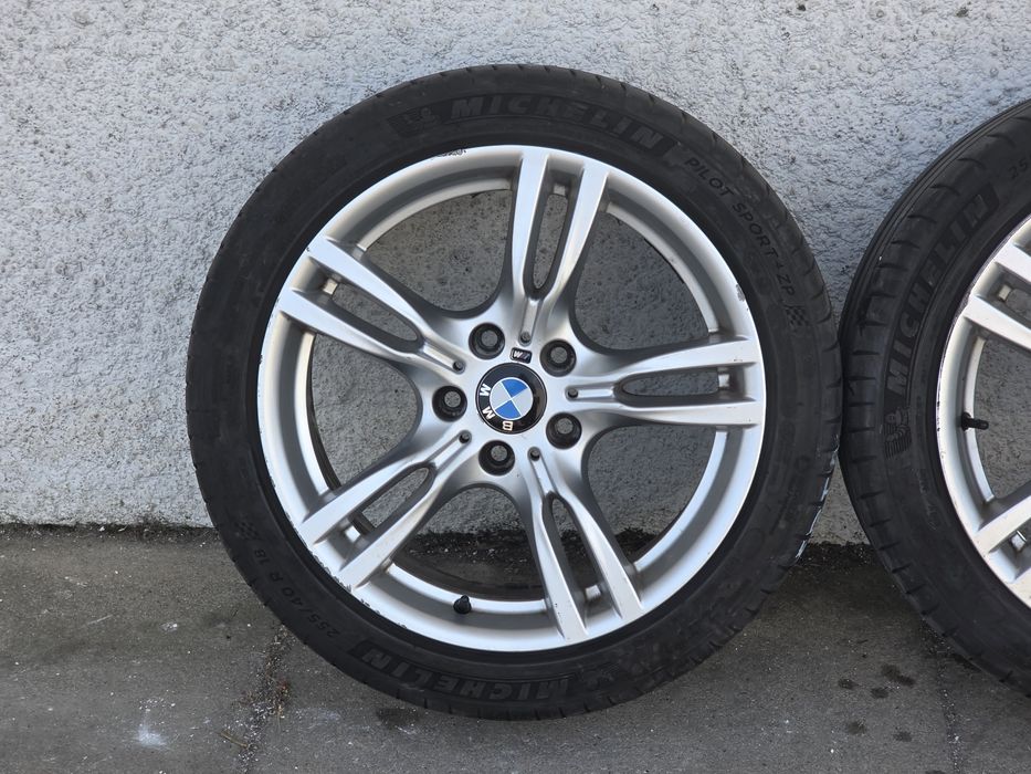 Jantes Originais BMW 18" Pack M 5x120 com Pneus 225.45.18 + 255.40.18