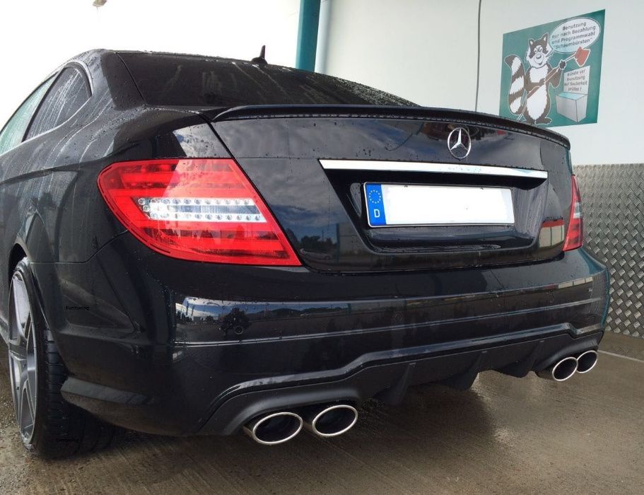 MERCEDES W204 Dyfuzor C63 AMG