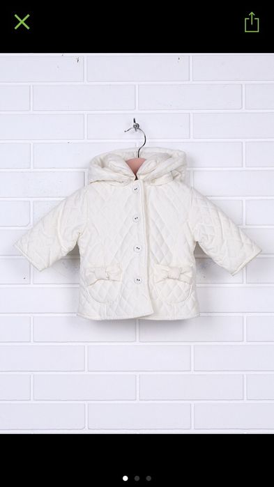 Продам красивую молочного цвета демисезонную курточку Tutto Picollo