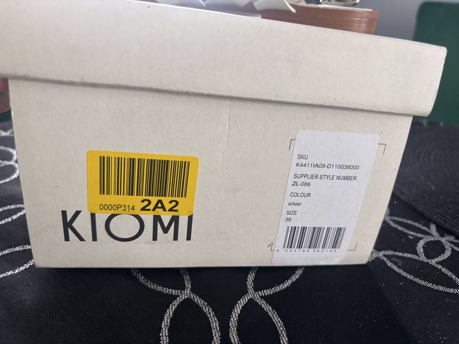 Sandały kiomi nowe