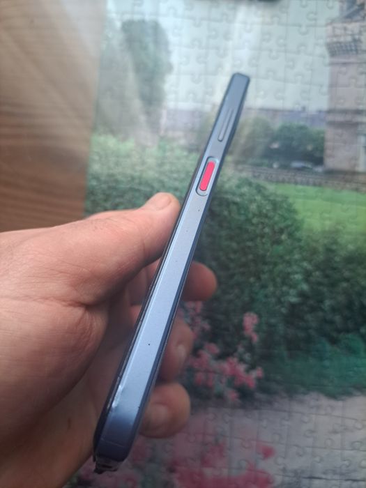 Продам телефон T-phone 4/64gb 2025рік