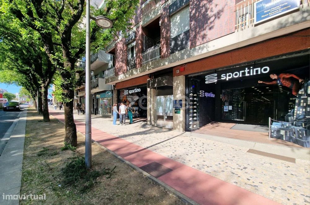 Apart. T3 Renovado e Mobilado p/ arrendar na Avenida Liberdade, Braga