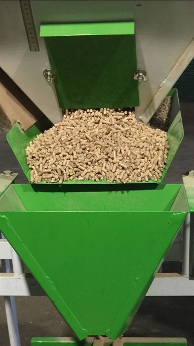 Пелети Wood Pellets A1 паливна гранула пеллета