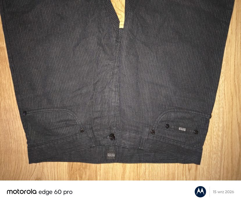 Hugo Boss spodnie klasyczne eleganckie W32L32