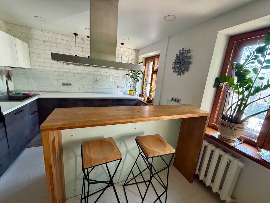 Продам 3-к.кв., 100 кв.м, 23 Августа, м. Бот. сад, П.Поле ЭКСКЛЮЗИВ