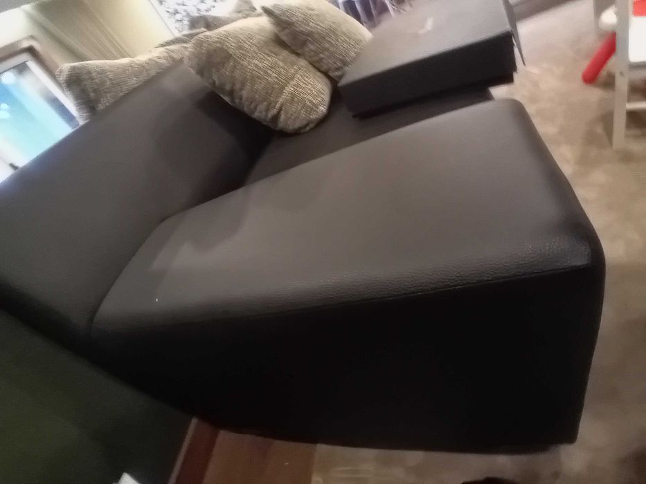 Sofá de 3 lugares com chaise longue