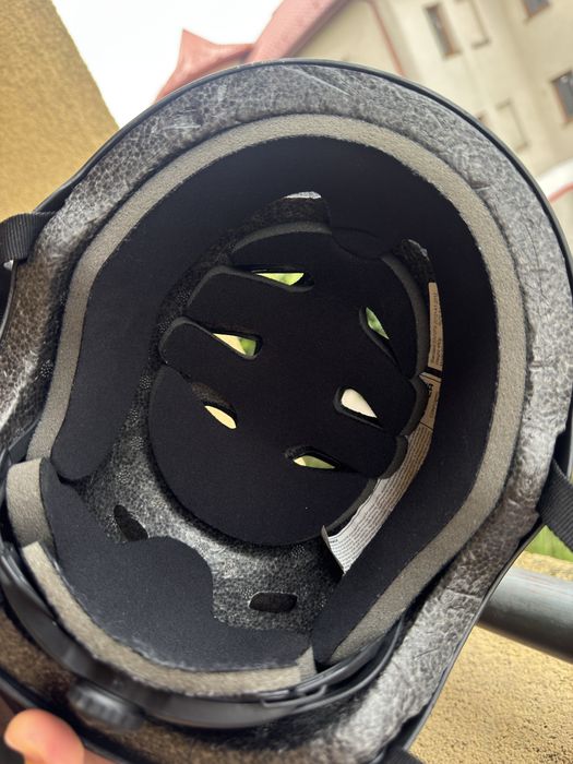 Kask Rampage 54–58 cm