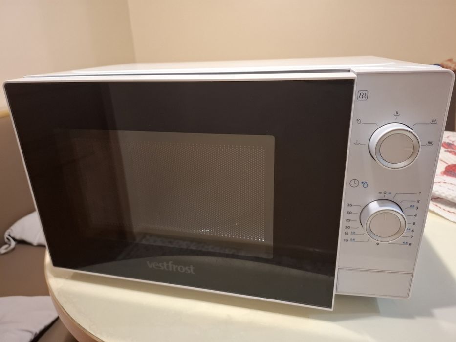 Мікрохвильовка  VESTFROST
