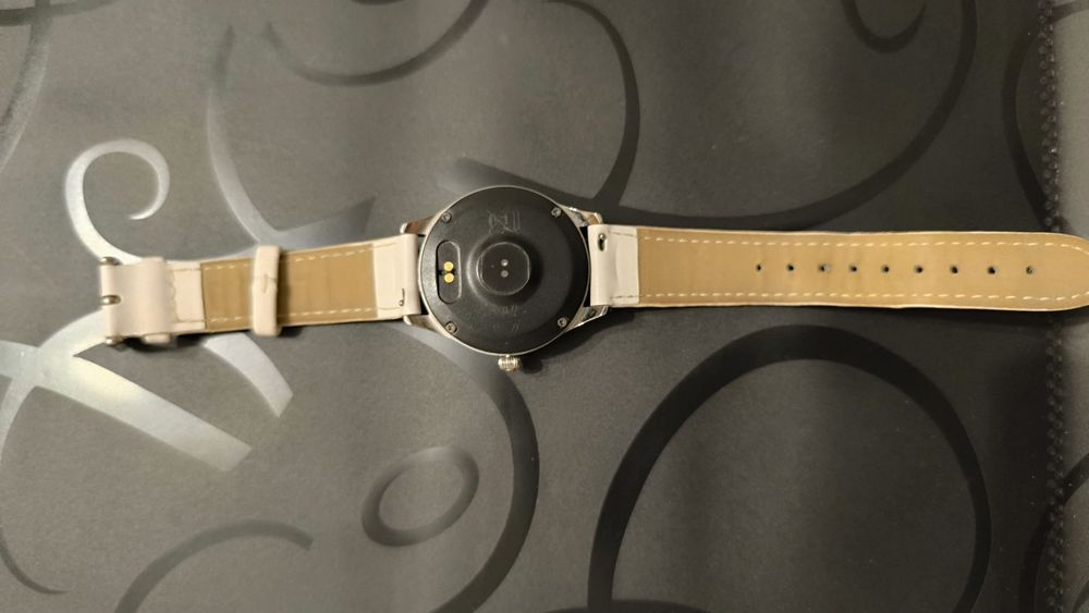 Продам смарт годинник Smart Watch Pro KW10