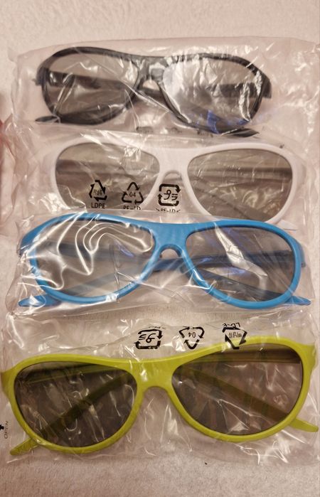 LG Cinema 3D Glasses 4 szt. Kolorowe AG-F315, nowe w folii