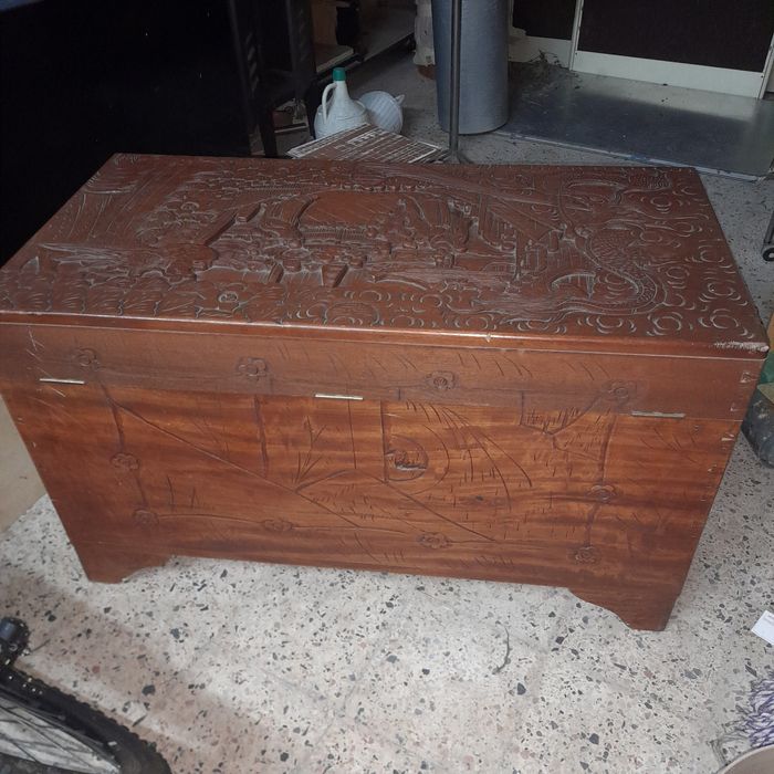 Arcas camfra em bom estado