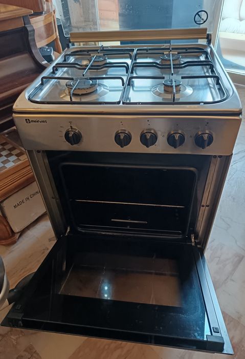 Fogão a gás com forno Meireles