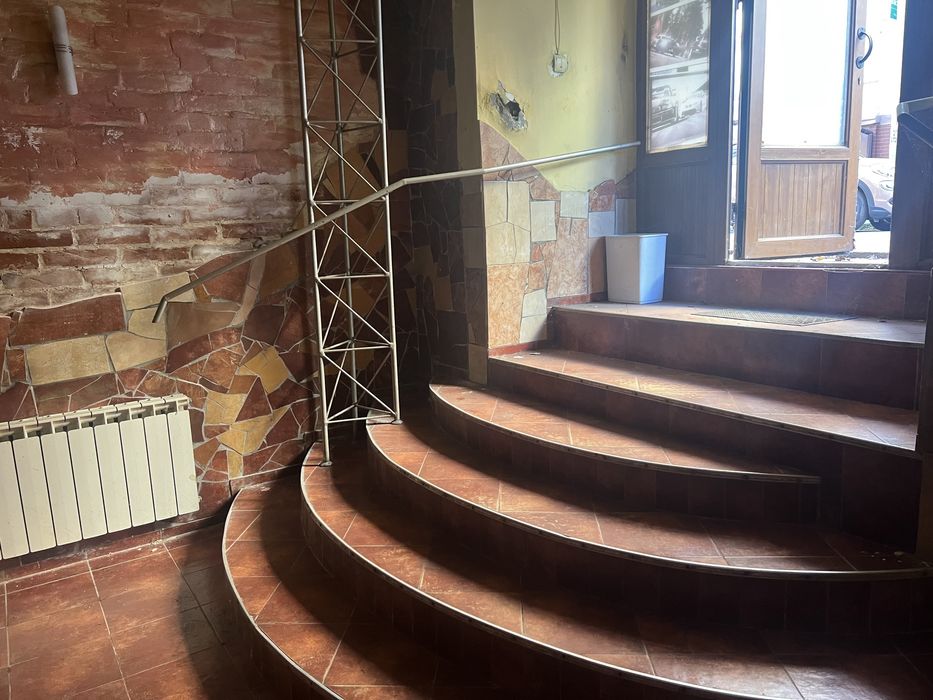 Продається приміщення вільного призначеня на Брати Руснаки