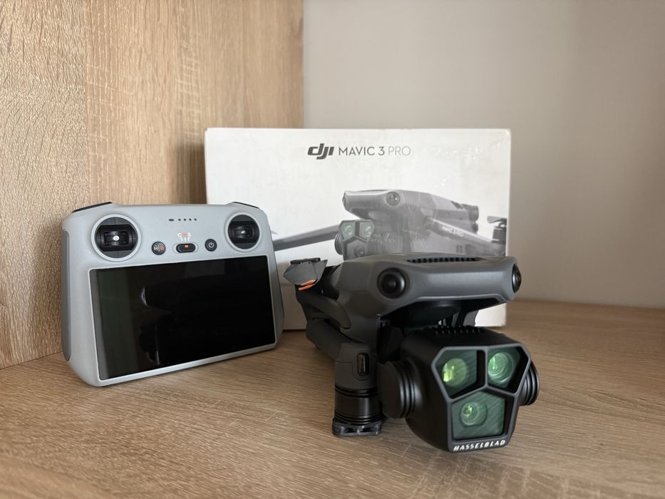 Квадрокоптер DJI Mavic 3 Pro Новий