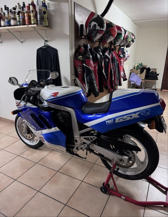 Susuki GSXR 750R