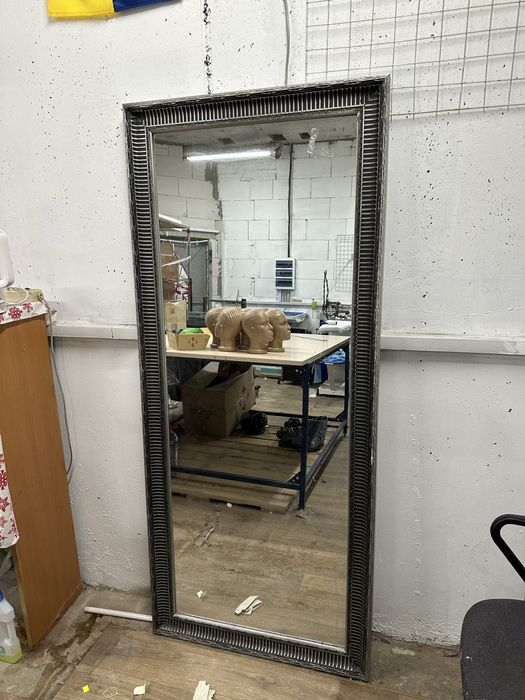 Дзеркало підлогове, в повний зріст