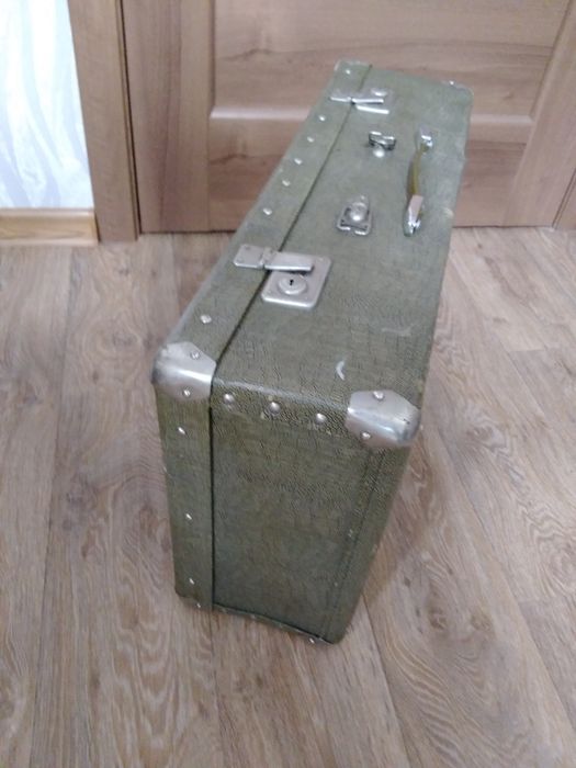 Чемодан времен ссср бу.
