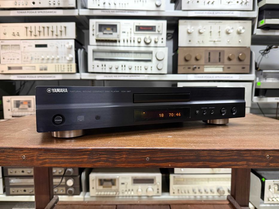 Odtwarzacz płyt CD Yamaha CDX-397, Audio Room