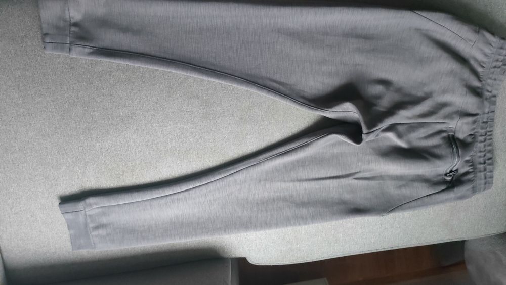 Spodnie dresowe chłopięce S