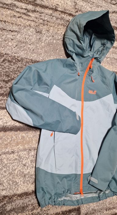 Трекінгова жіноча куртка jack wolfskin розмір L