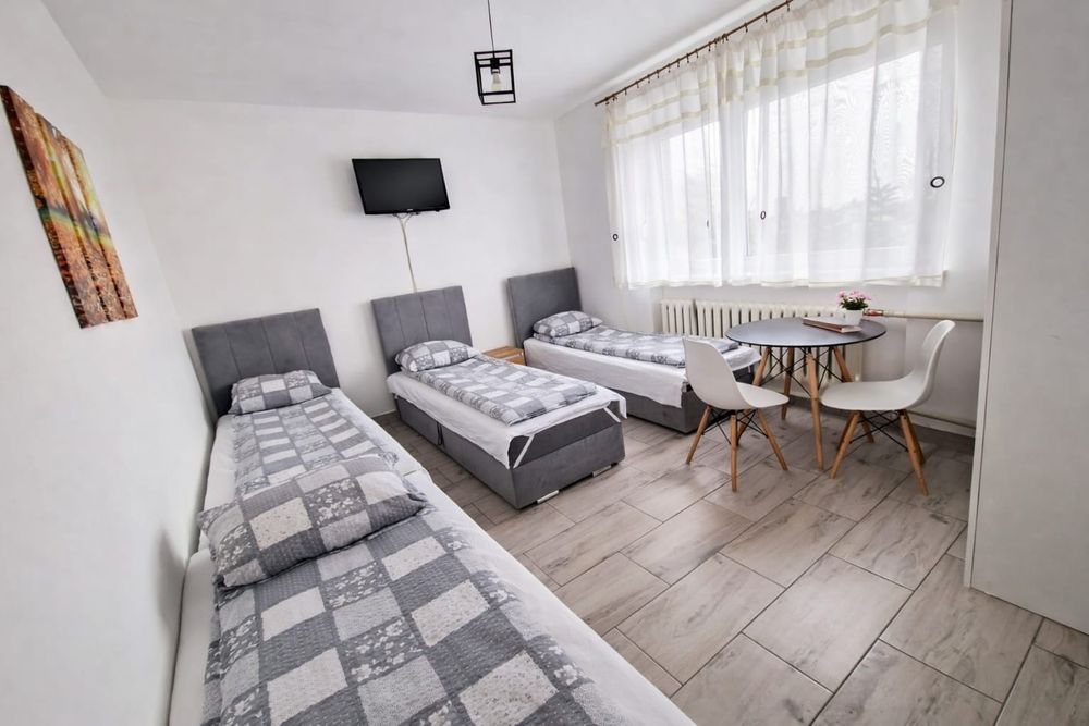 Noclegi Leszno Tanio wolne pokoje