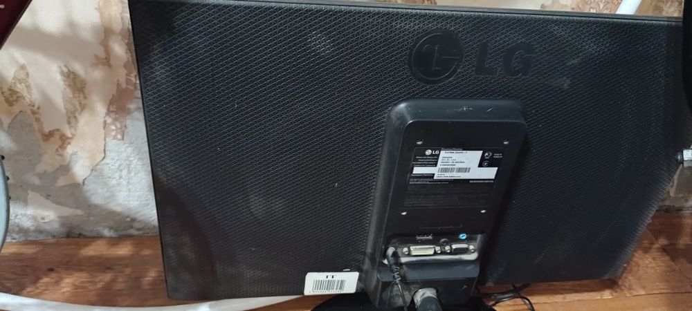 Монитор LG -22 дюйм