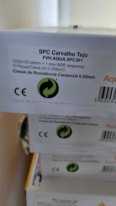 Vendo piso vinílico SPC – Carvalho Tejo