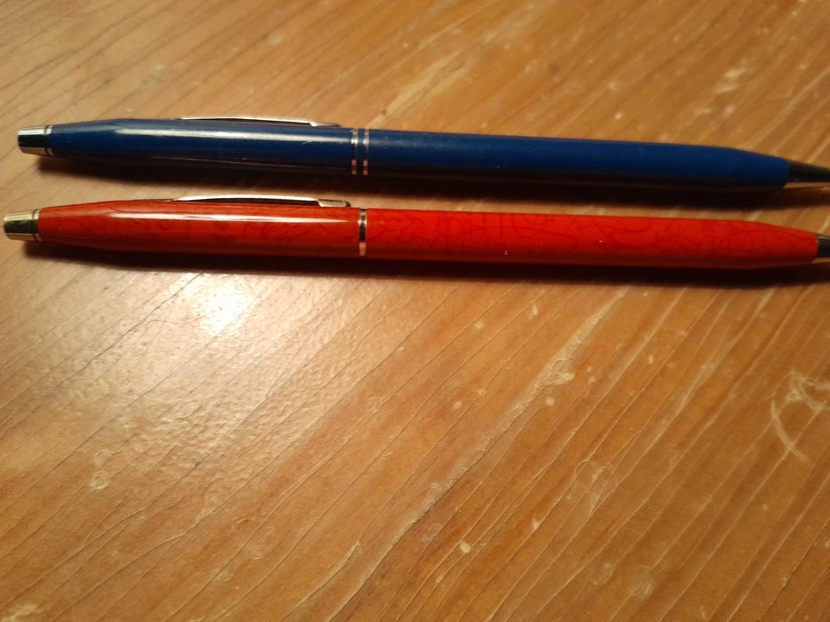 Canetas cross usadas