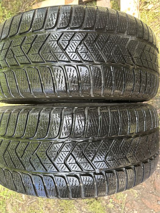 Pirelli шини зима 225/40 R18