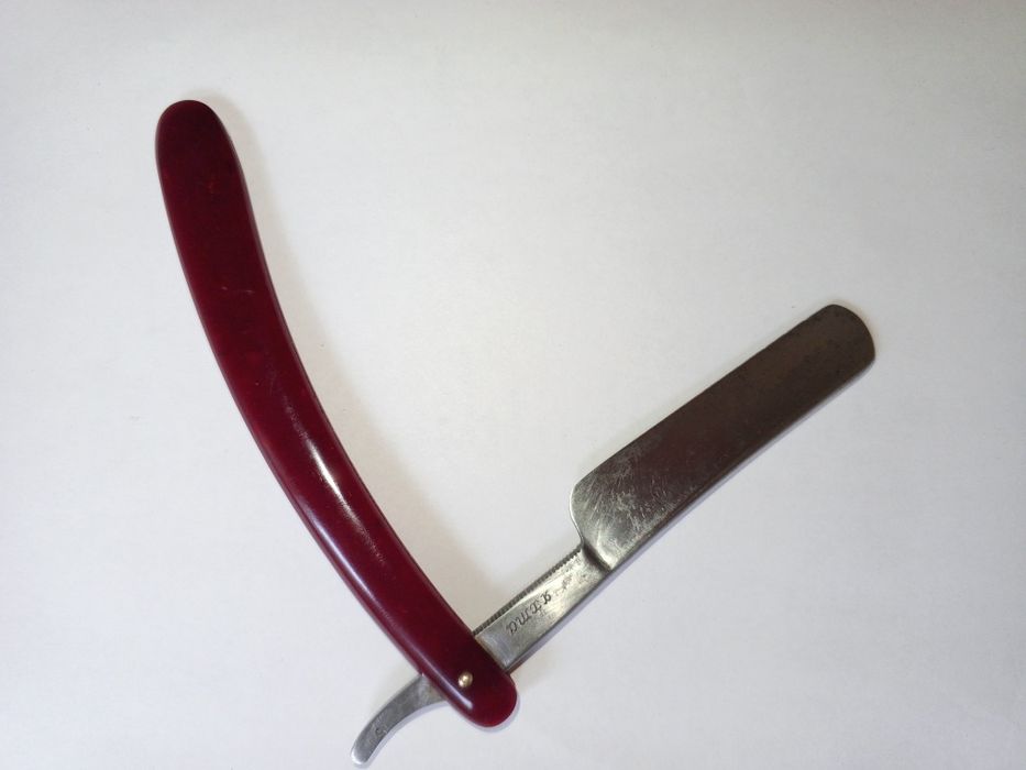 Бритва опасная,, Яхта " 1963г.