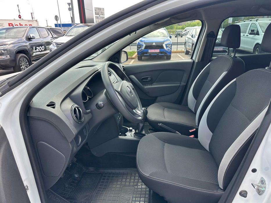 Renault Logan MCV 2015