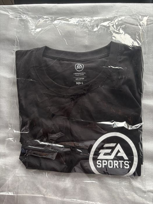 Koszulka EA SPORTS roz L