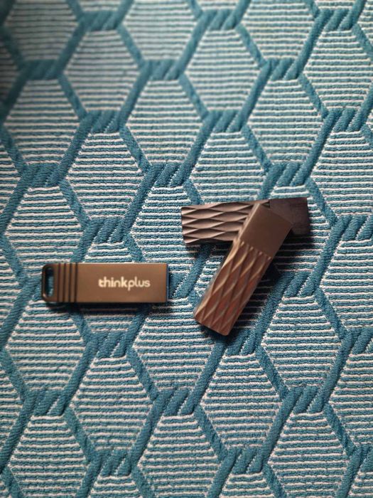 ФлешкаUSB Lenovo, Brilliant 1TB